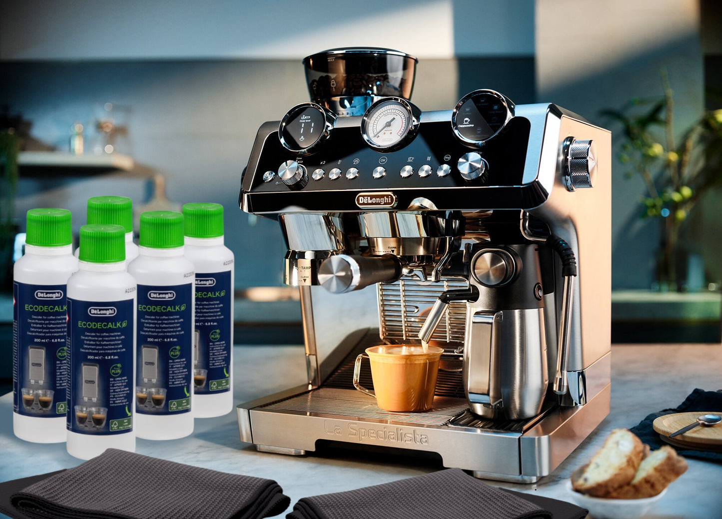 Comprehensive Delonghi Cleaning Bundle – 5 EcoDecalk Descalers & 4 Trevuza Microfibre Cloths